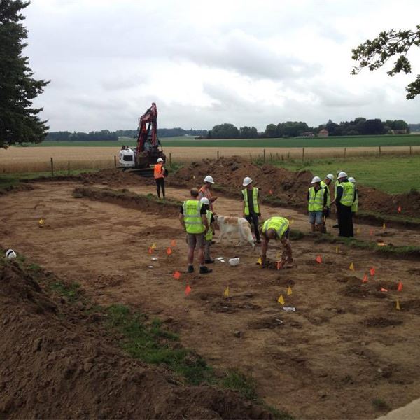 Waterloo Uncovered July 2017  - Waterloo Uncovered July 2017 - Rod joins the team at Hougemont Farm, Belgium - Help for heroes