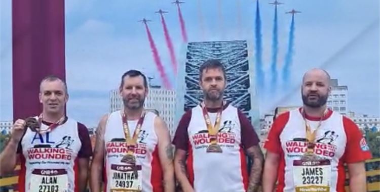 Image for Walking with the Wounded Event - The Paisley Brothers taking on the Great North Run / (Paisley brothers
 - Paisley brothers 
 )