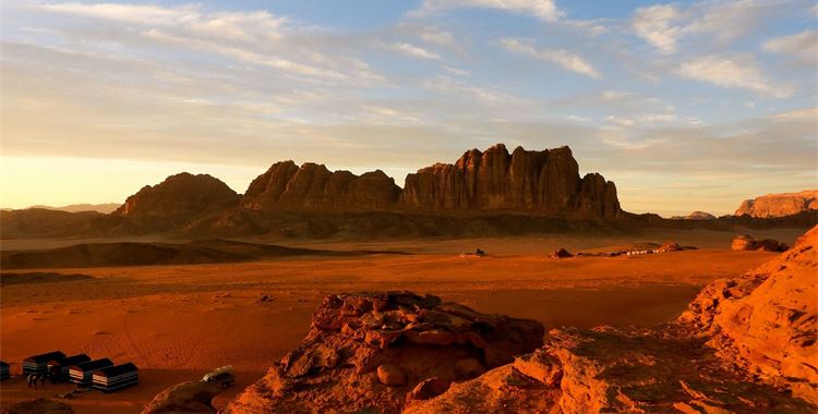 Image for Walking with the Wounded News - Wadi Rum Challenge / (Wadi Rum Challenge
 - Wadi Rum ChallengePtsd soldiers charity - Wounded veterans charity
 )